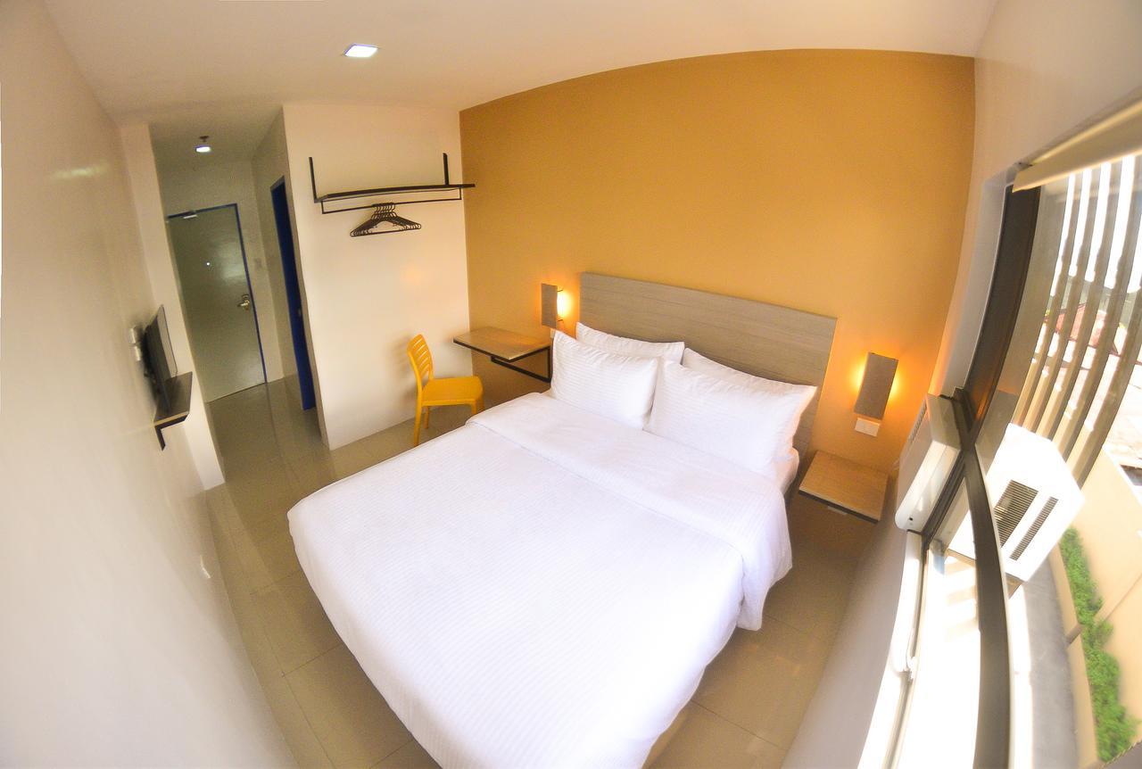 Felix Residences Cebu Exterior foto